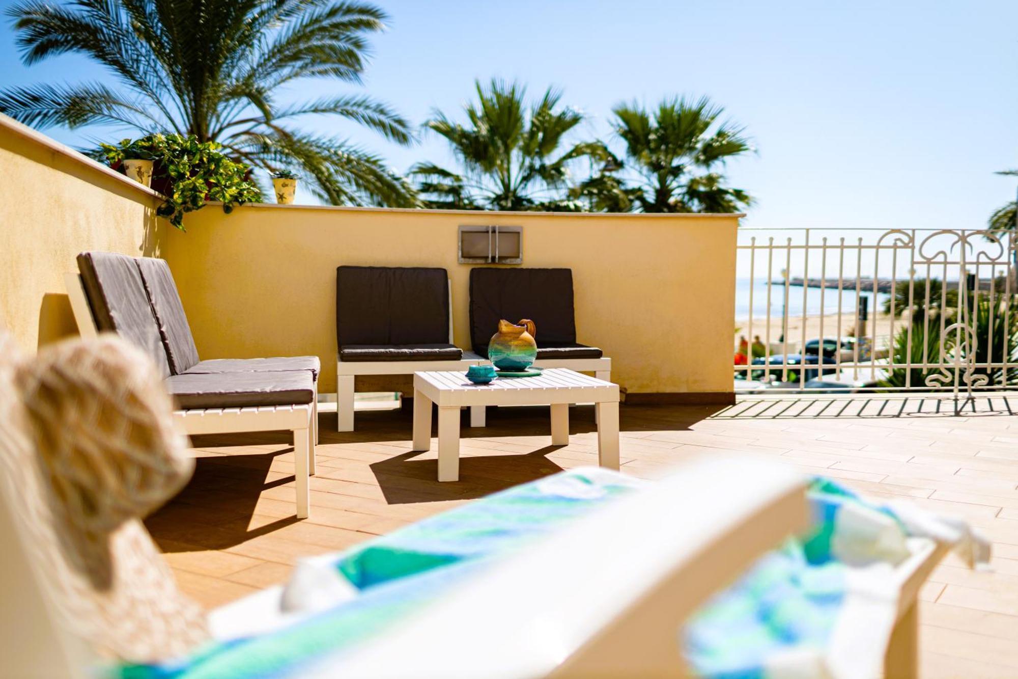 Mare E Castello Apartment Manfredonia Exterior photo